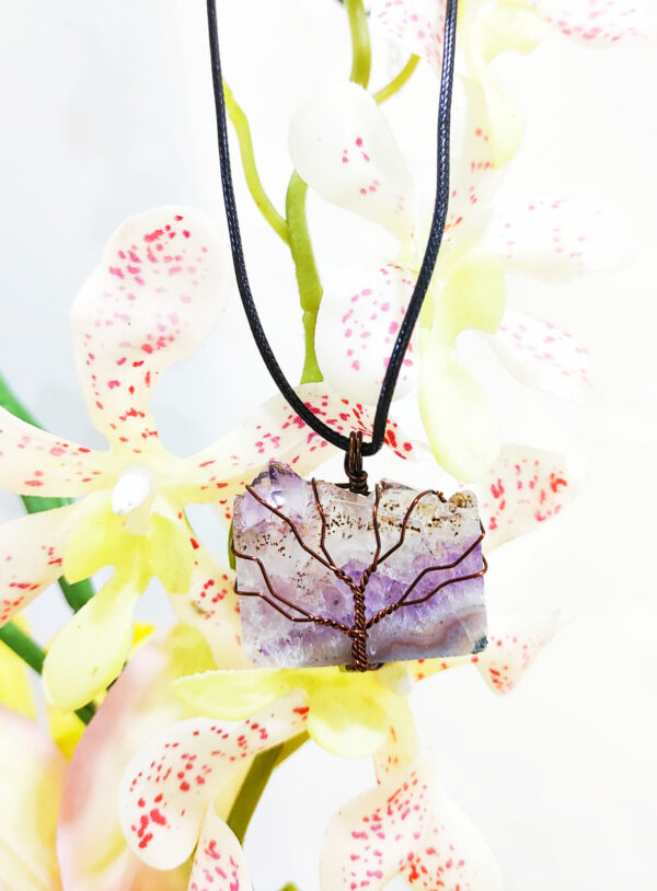PN2260-Beautiful And Special Irregular Shape Amethyst Cluster Slice Necklace