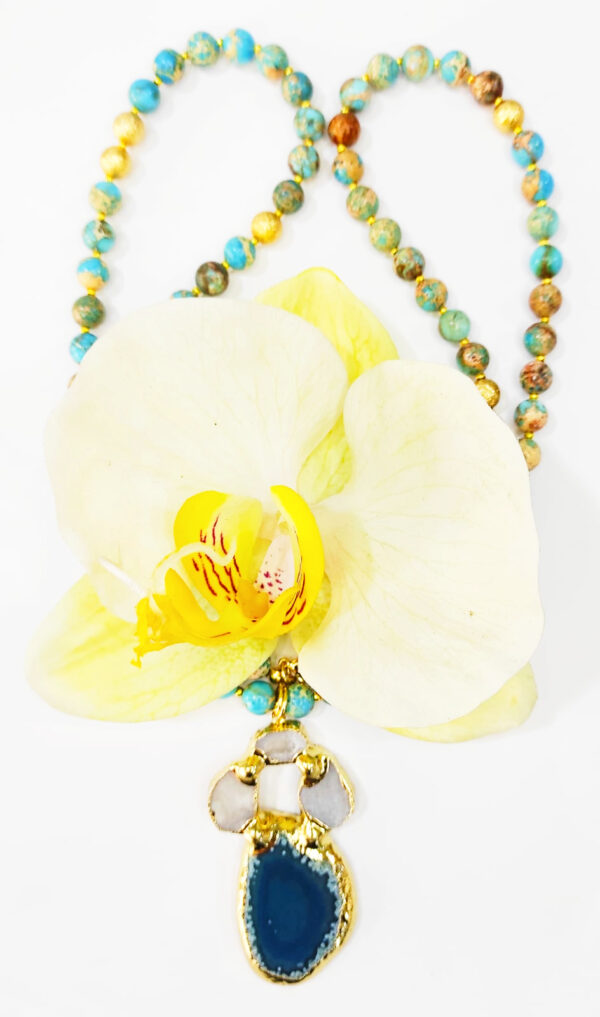 PN2269-Natural Sliced Agate Pendant Necklace with Sea Sediment Beads - Image 3