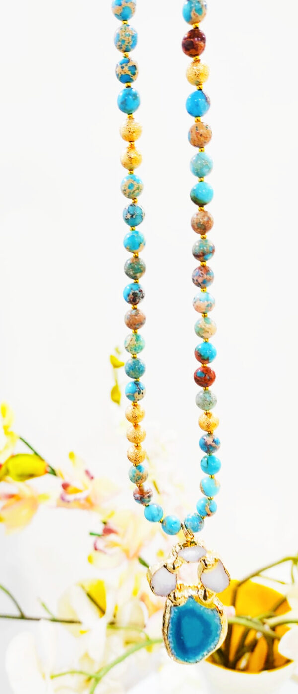 PN2269-Natural Sliced Agate Pendant Necklace with Sea Sediment Beads - Image 4