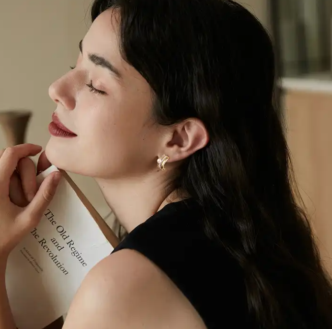 Hiphop 14k Gold Plated 925 Sterling Silver Zircon with Freshwater Pearl Stud Earring - Image 3