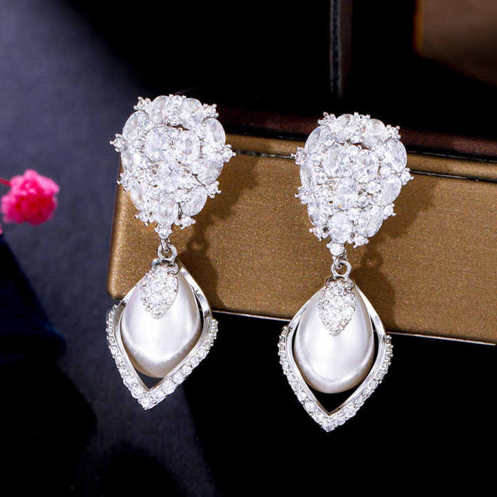 Noble Gorgeous Cubic Zirconia Stone Fancy Pearls Drop Earring - Image 2
