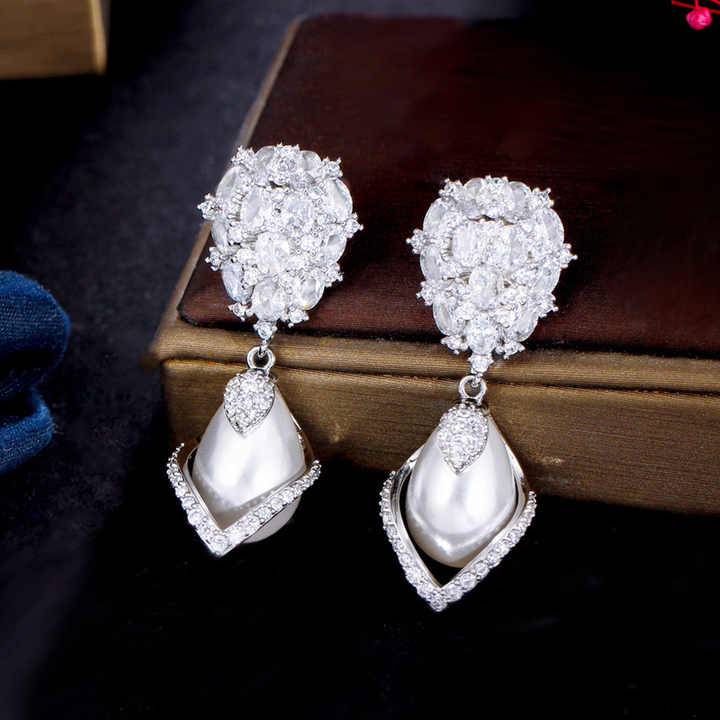 Noble Gorgeous Cubic Zirconia Stone Fancy Pearls Drop Earring - Image 3