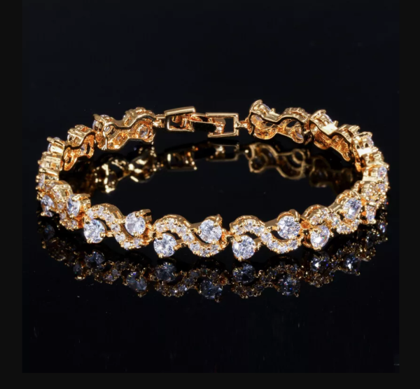 White Round Cubic Zirconia Crystal Pave Chunky Bracelet - Image 5